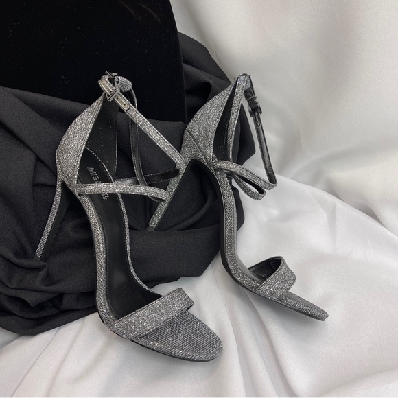 Michael Michael Kors heels glitter silver gray black women 8M NWOT - Picture 9 of 9